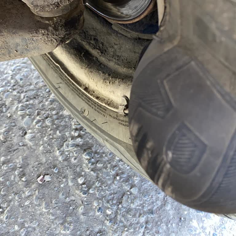 Hankook neumático, problema de burbuja y garantía rechazada tras 4 meses