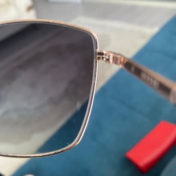 Gözlük Camındaki Çizik İçin Uzun Bekleme Süresi Mağduriyeti