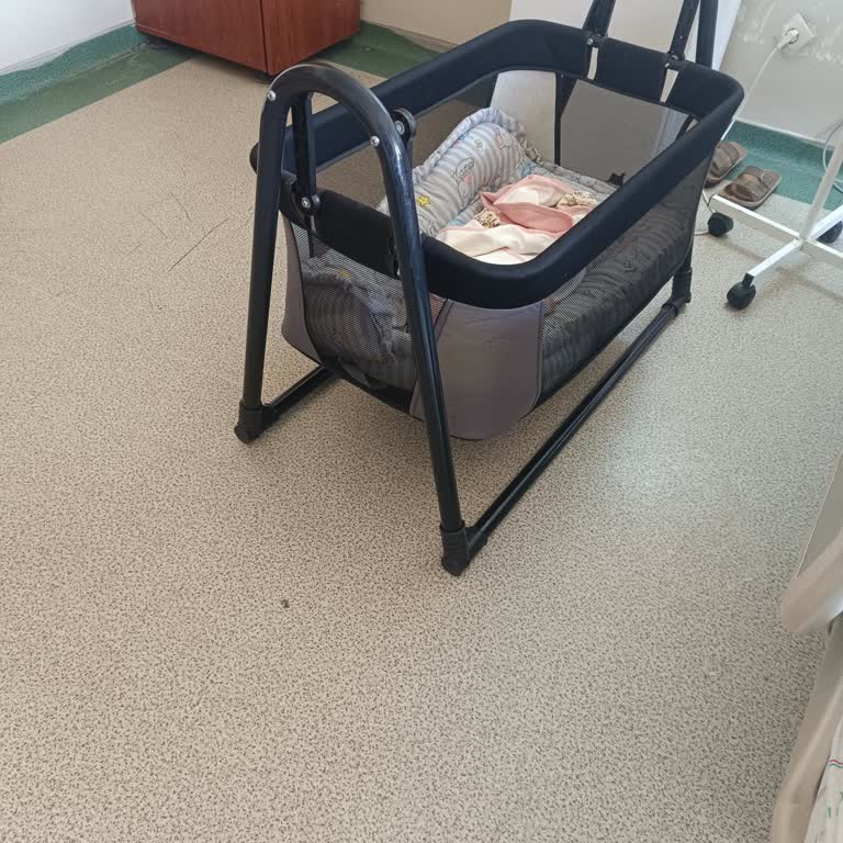 Kurtalan Devlet Hastanesinde Bebek Beşiği Eksikliği Mağduriyet Yaratıyor