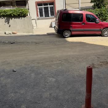 Kazı Sonrası Yol Toz Ve Toprak İçinde Kaldı, Çözüm Bekliyoruz