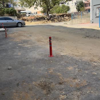 Kazı Sonrası Yol Toz Ve Toprak İçinde Kaldı, Çözüm Bekliyoruz