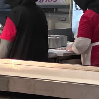 Restoranda Sürekli Hijyen Sorunu Ve İlgisiz Yönetim