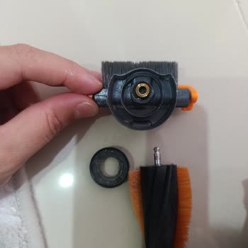 Philips Şarjlı Süpürgede Tekrarlayan Kırılma Ve Kötü Koku Sorunu