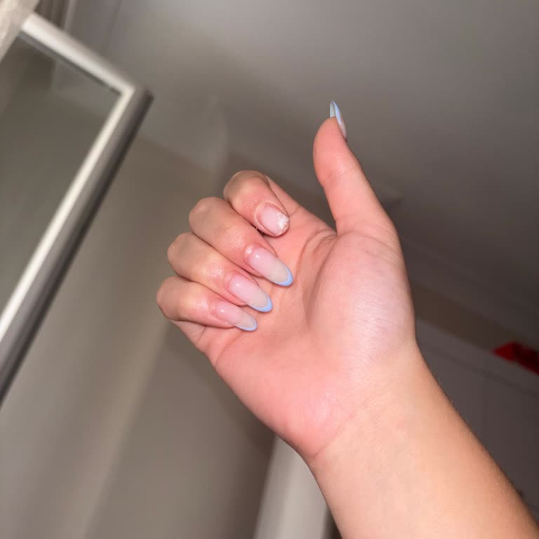 Tekrarlayan Kalıcı Oje İşlemi Sonrası Tırnak Kırılması Ve Ücretsiz Düzeltme Talebi