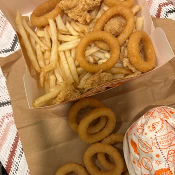 Eksik Ve Bayat Ürün Teslimatı, İade Talebi Ve İletişim Sorunu