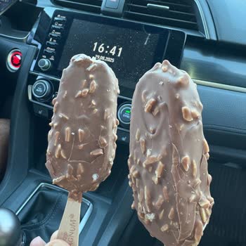 Sürekli Kırık Çıkan Magnum Badem Dondurmalar Keyfimizi Kaçırıyor