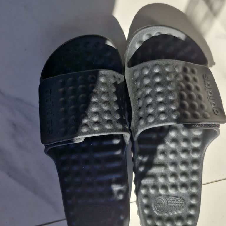 Adidas Terlik Güneşte Küçüldü, İade Talebim Var