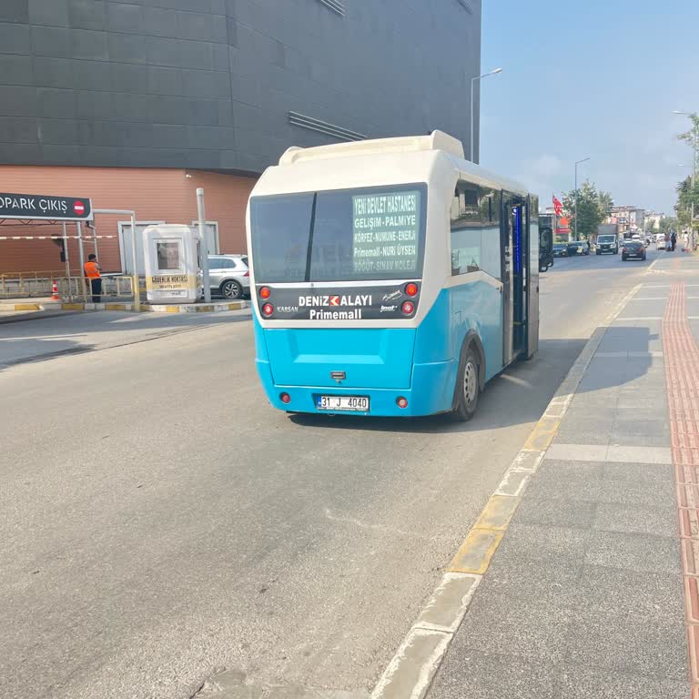 Otobüs Sürücüsünün Uygunsuz Davranışları Yolcuları Rahatsız Ediyor
