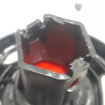 Hasarlı Ve Eksik Parçalı Akülü Traktör Teslimatı Sonrası Mağduriyet