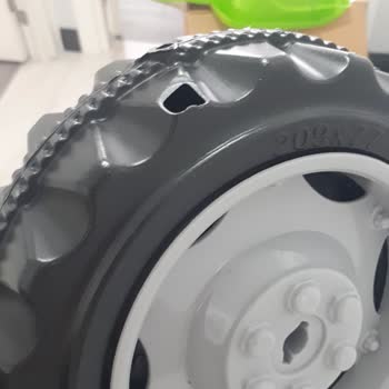 Hasarlı Ve Eksik Parçalı Akülü Traktör Teslimatı Sonrası Mağduriyet