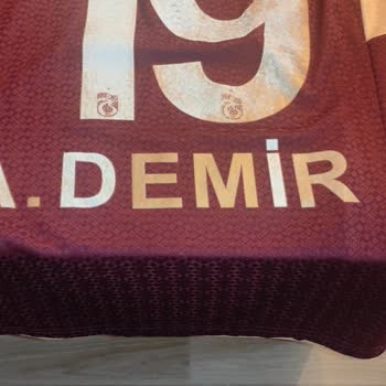 Yeni Alınan Formanın Rengi İlk Yıkamada Soldu, Değişim Talep Ediyorum