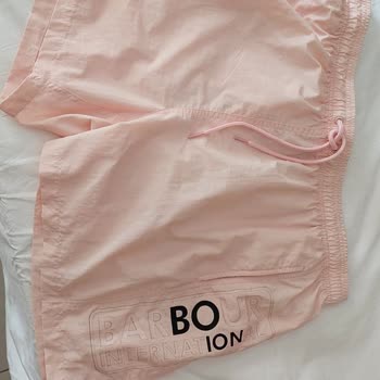 Barbour, short de baño se arruina al primer uso, sin respuesta del servicio