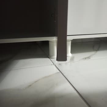 Yeni Alınan Dolabın Kapakları Kısa Sürede Şişti, Garanti Kapsamında Destek Verilmedi