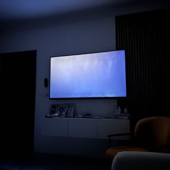 Yeni Televizyonda Işık Sızması Sorunu Çözülmüyor