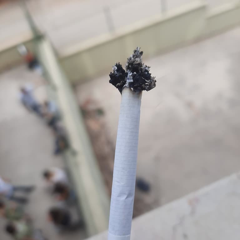 Parliament Aqua Blue Slims Paketlerinde Sürekli Kalite Sorunu Ve Kullanım Rahatsızlığı