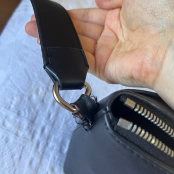 Ünlü Markanın Çantası 1 Yılda Deforme Oldu