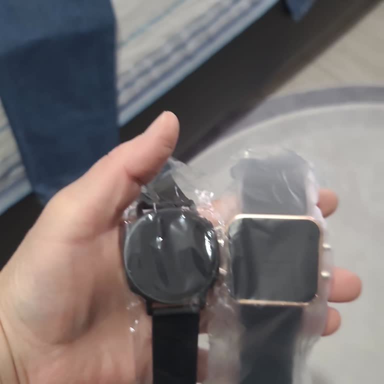 Sipariş Ettiğim Saatler Yerine Alakasız Ürünler Gönderildi İletişim Kuramıyorum