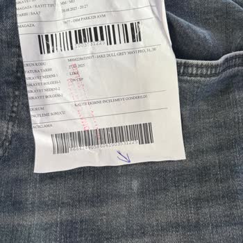 Mavi Pantolonda İlk Yıkamada Oluşan Leke Ve Yetersiz Müşteri Hizmeti