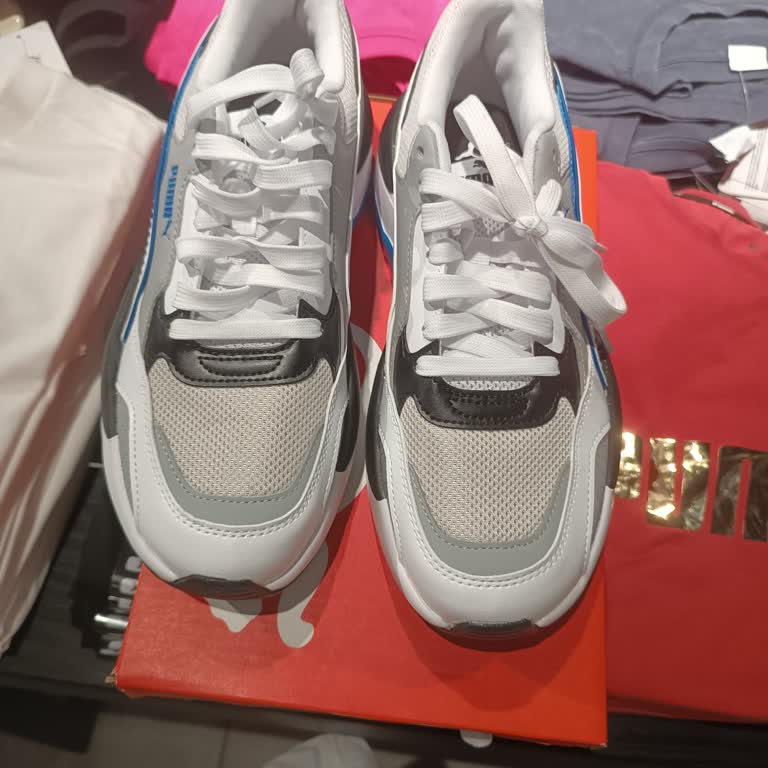 Ayakkabı Değişimi İçin Bir Aydır Çözüm Sunulmuyor, Müşteri Mağdur Ediliyor