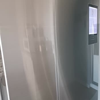 Buzdolabı Kapağında Yayılan Lekeler Estetik Soruna Yol Açıyor