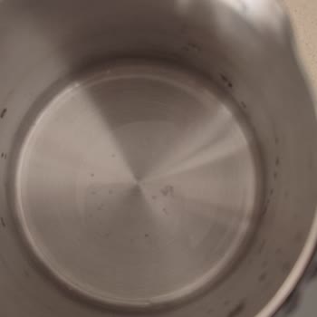 Kahve Makinesi Cezvesinde Çıkmayan Lekeler Ve Değişim Talebi