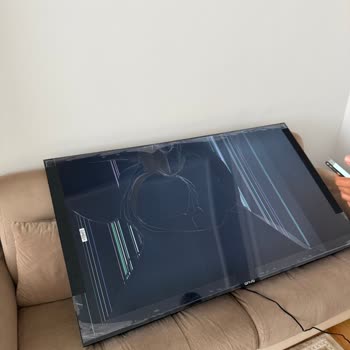 Media Markt Kırık Ve Hasarlı TV Teslimatı Sonrası Mağduriyet