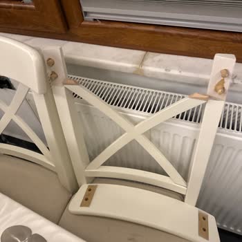 Hasarlı Sandalyeler Ve Fatura Sorunu İçin Çözüm Bekliyorum