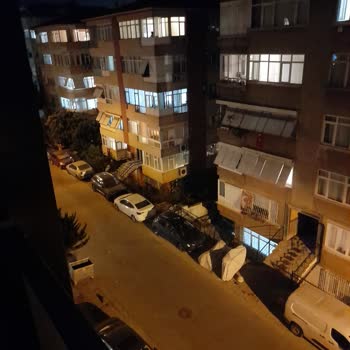 Sadece Bizim Binamızda Sürekli Yaşanan Elektrik Kesintileri Mağduriyet Yaratıyor