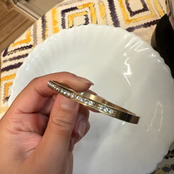 Guess Bilekliğimin Taşı Düştü, Tamir Ve Destek Talep Ediyorum