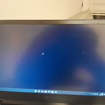 Sıfır Alınan HP Laptop Ekranında Ölü Piksel Şoku!