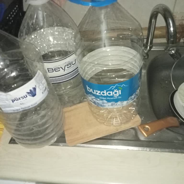 Mahallede Günlerdir Süren Su Kesintisi Mağduriyetimizi Artırıyor