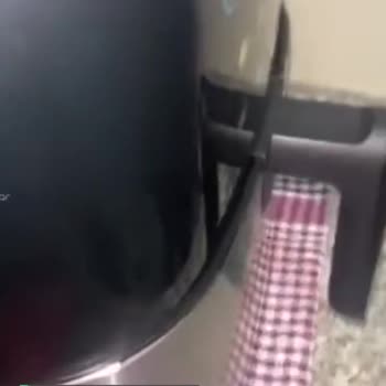 Karaca Gourmet Fryer Kapağı Sıkıntılı