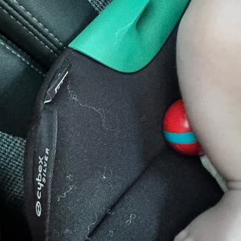 Cybex Puset, plumas salen del cochecito, atención insuficiente tras compra