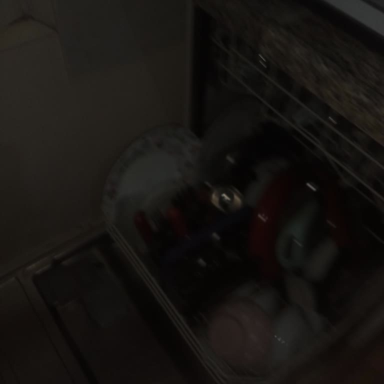 Mahalle Marketlerinde Temizlik Ürünlerinin Sahte Dolum Ve Açık Ambalajla Satılması