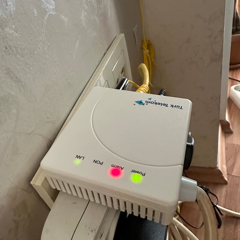 Türk Telekom 3 Gündür Süren İnternet Kesintisi, Muhatap Bulamama ve Ek Masraf Mağduriyeti