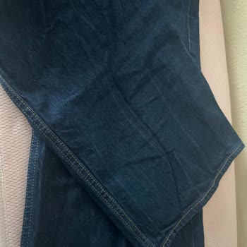 H&M'den Aldığım Pantolon İlk Yıkamada Beyaz Lekeler Oluşturdu, Değişim Veya İade Talep Ediyorum