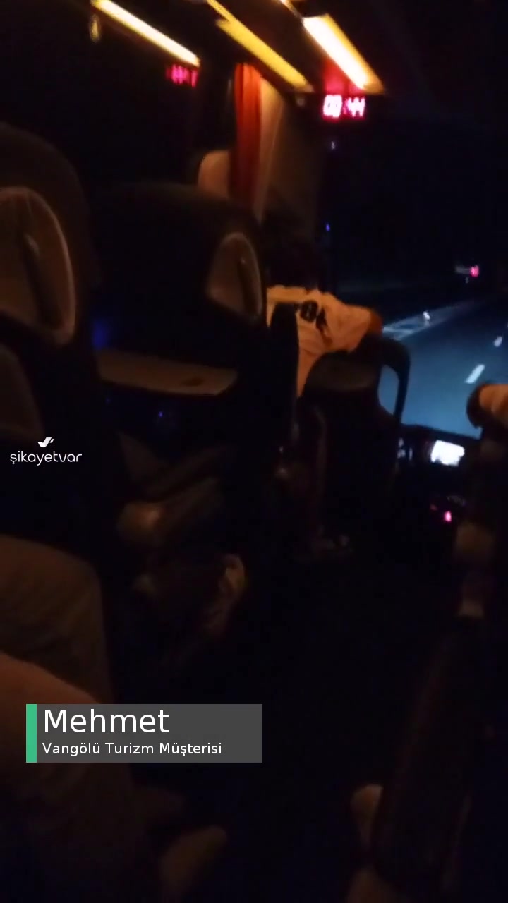 Vangölü Turizm Araç İçinde Uygunsuz Müzik Ve Yolcuların Tamamıyla Taşkınlık videonun kapak resmi