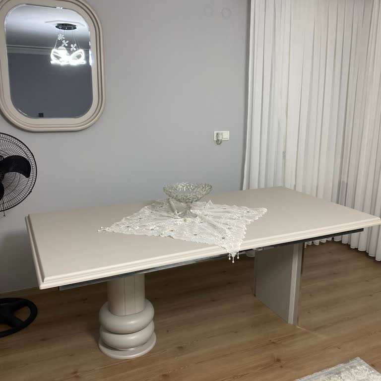 Peşin Ödeme Yapılan Mobilya Takımının Eksik Parçaları Teslim Edilmiyor