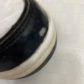 Ayakkabım Kısa Sürede Yıprandı İki Firma Sorumluluk Almıyor Çözüm Sunulmuyor