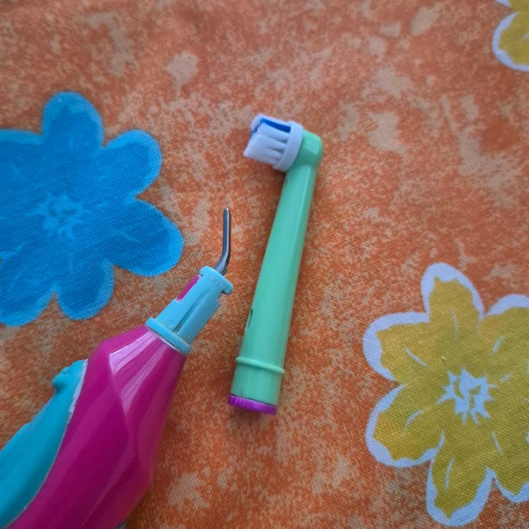 Elektrikli Çocuk Diş Fırçasında Kırılma Ve Temizlik Sorunu Yaşadık