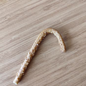 Aldığım Ülker Susamlı Çubuk Krakerde Anormal Şekilli Ürünle Karşılaştım