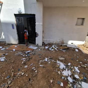 Teslim Edilmeyen İnşaat Nedeniyle Güvensiz Ve Sağlıksız Yaşam Mücadelesi