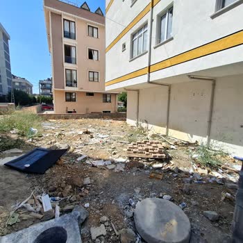 Teslim Edilmeyen İnşaat Nedeniyle Güvensiz Ve Sağlıksız Yaşam Mücadelesi