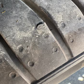 Sıfır Araçta Lastik Erken Aşınması Ve Çözüm Gecikmesi