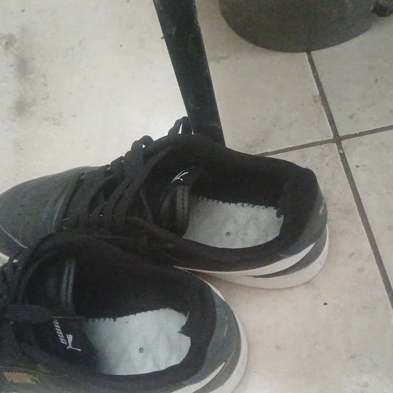 Aldığım Puma Ayakkabının İç Astarı Parçalandı, Çözüm Bekliyorum