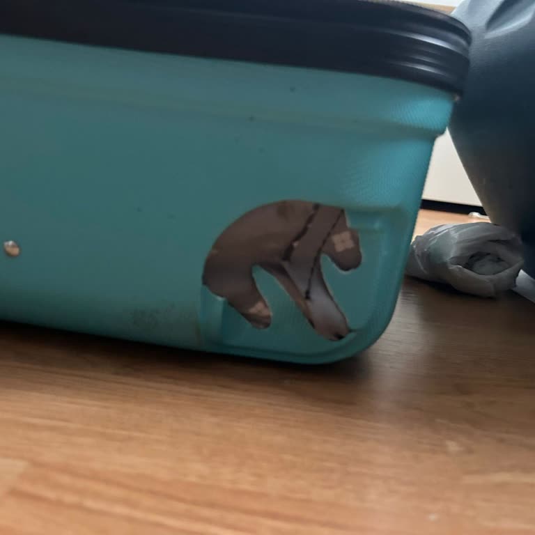 Pazarama İlk Kullanımda Parçalanan Valiz ve İade Sorunu