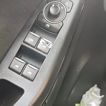 Ford Puma Cam Açma Tuşları Çatlıyor Garanti Kapsamı Yetersiz Kalıyor