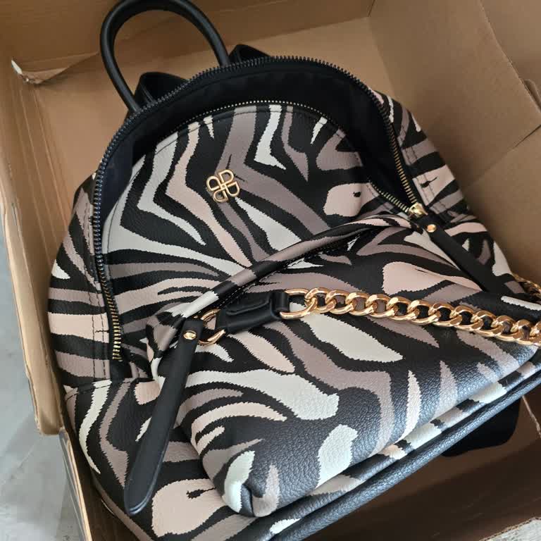 Teslim Edilmeyen Terlik İçin Ücret İadesi Yapılmıyor, Mağdur Edildim