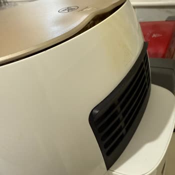 Philips Ev Aletleri Garanti Sonrası Eriyen Plastik Nedeniyle Airfryer Kullanamıyorum!