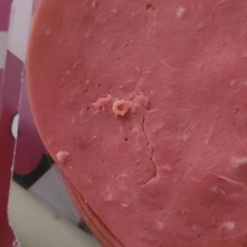 Polonez Et Ürünleri Dana Jambonun İçinden Sakatat Çıktı!